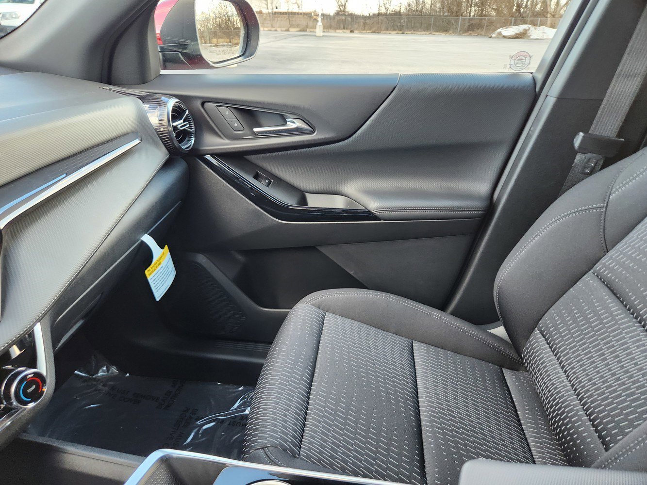 2025 Chevrolet Equinox LT photo 9