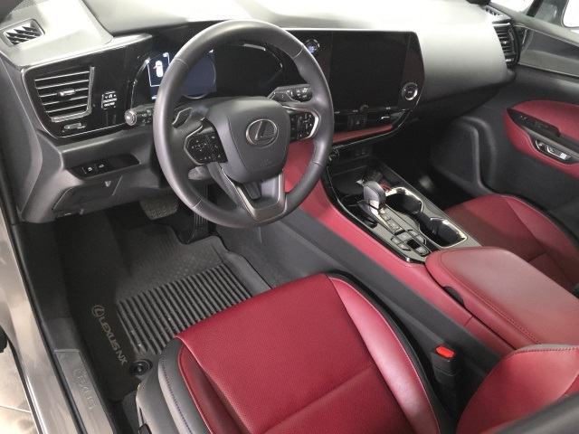 2023 Lexus NX 350 photo 8