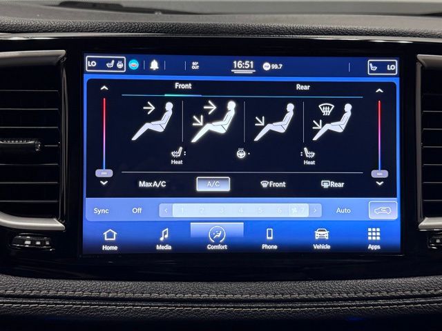 2021 Chrysler Pacifica Touring L photo 21