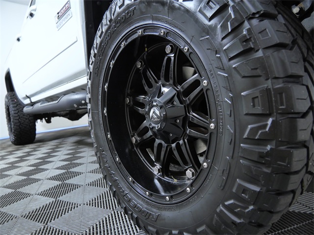 2017 Gmc Sierra 1500 SLE photo 2