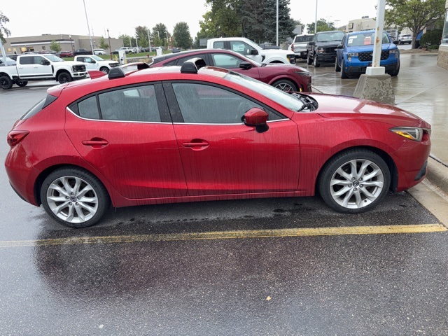 2015 Mazda Mazda3 s Grand Touring photo 2