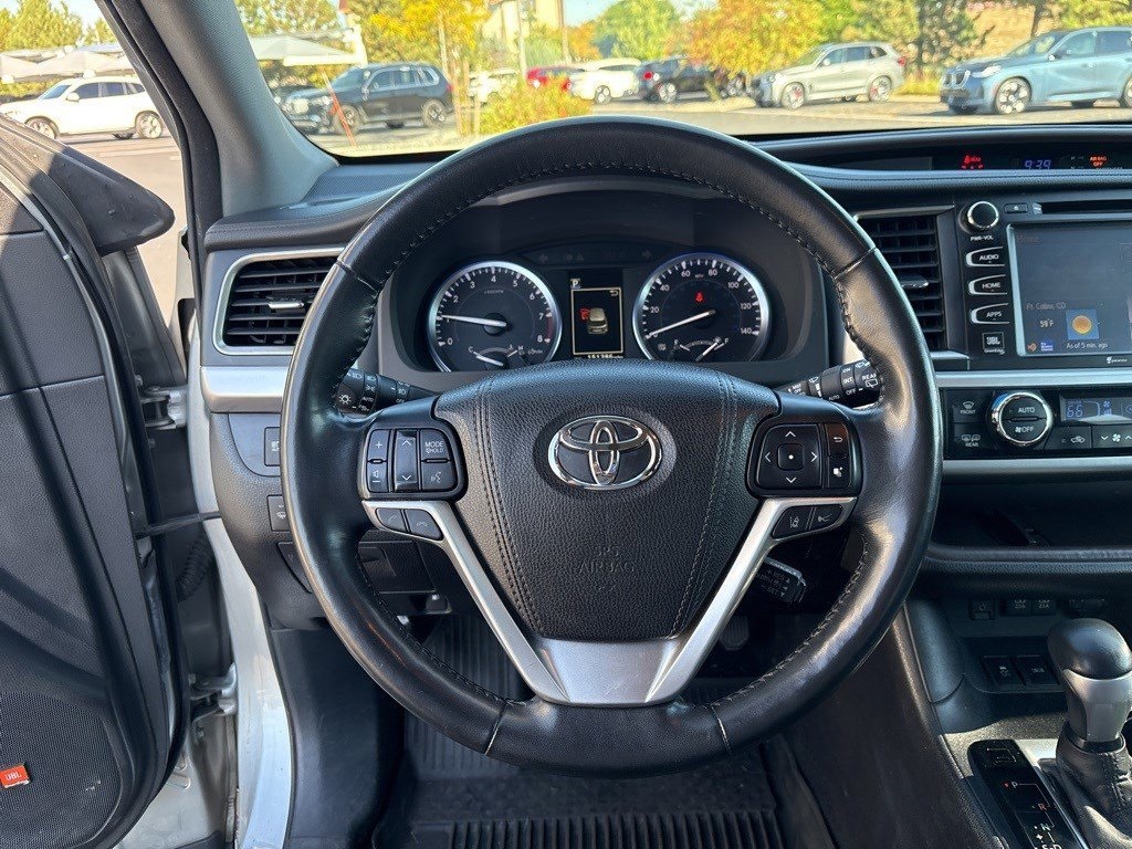 2017 Toyota Highlander Limited Platinum photo 13
