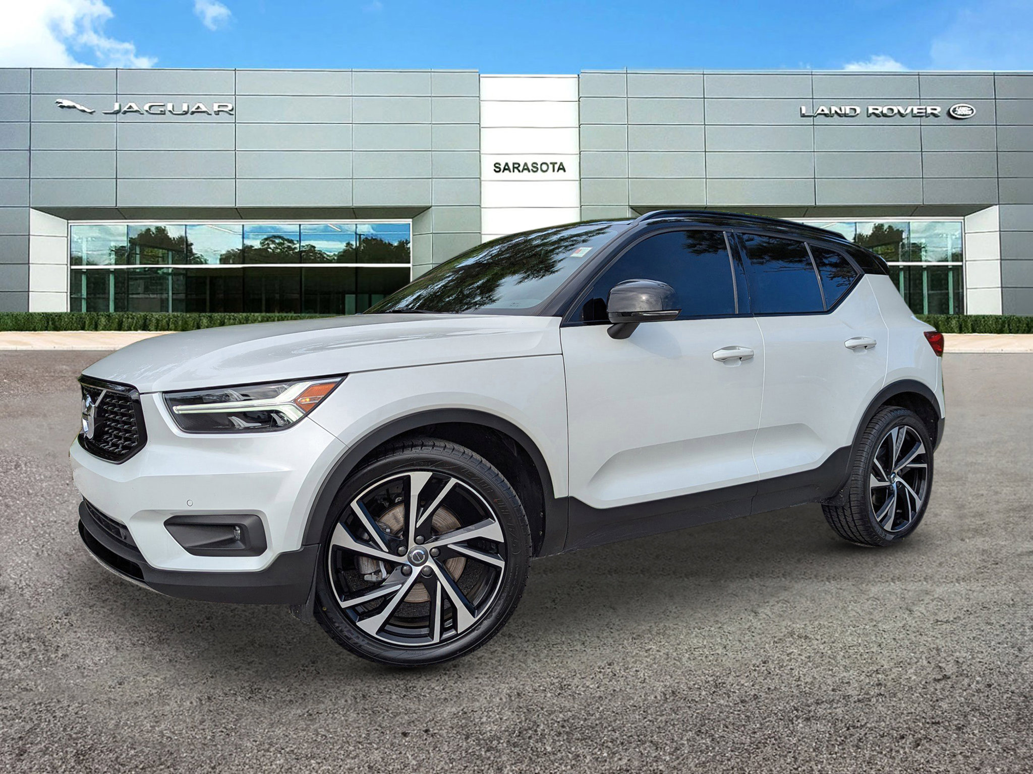 2021 Volvo XC40