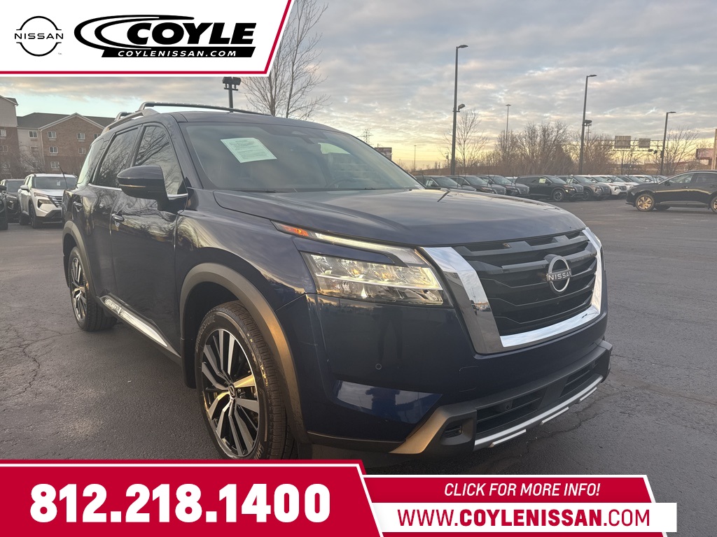 2023 Nissan Pathfinder Platinum's photo