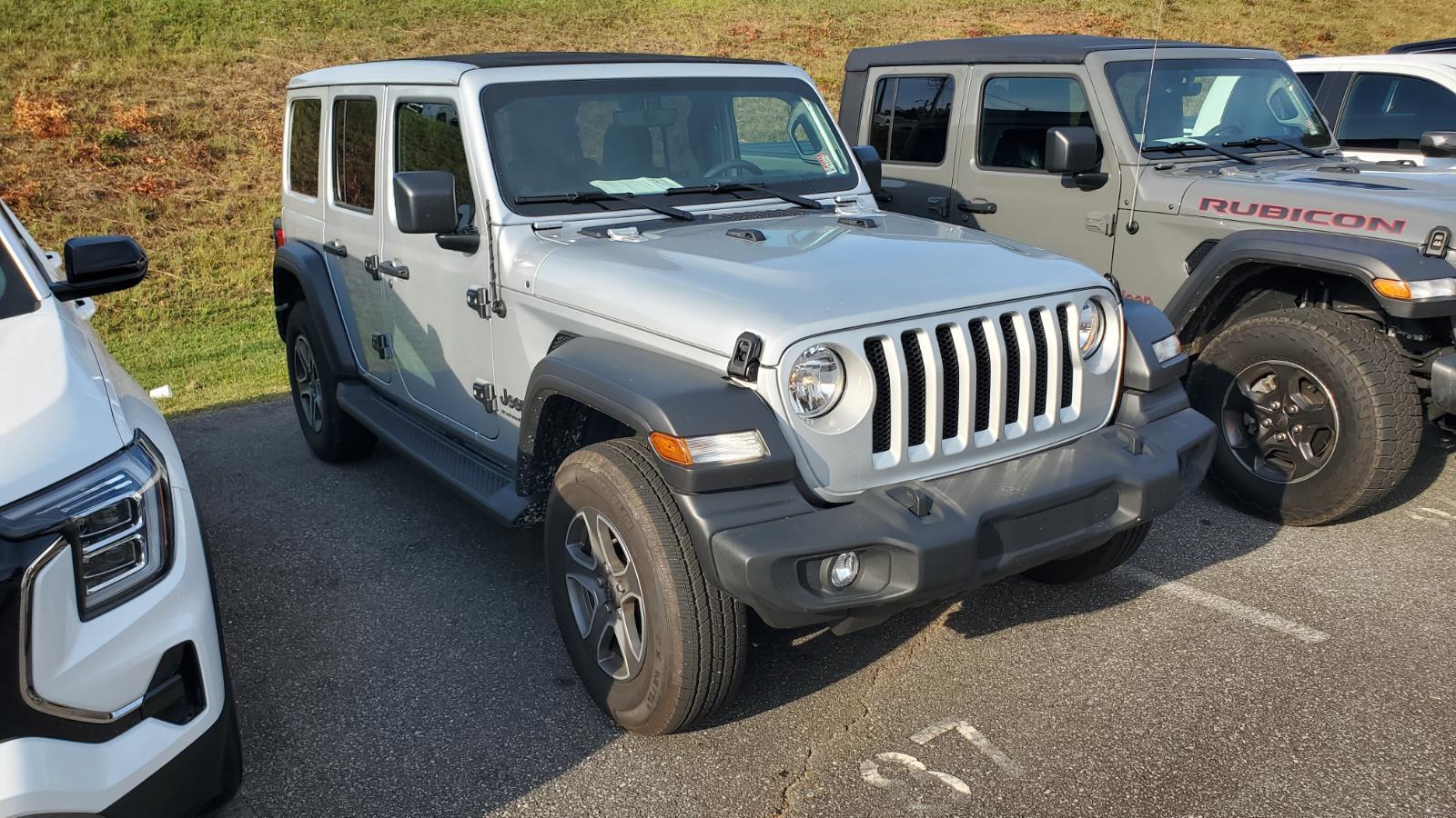 2023 Jeep Wrangler Sport S photo 2