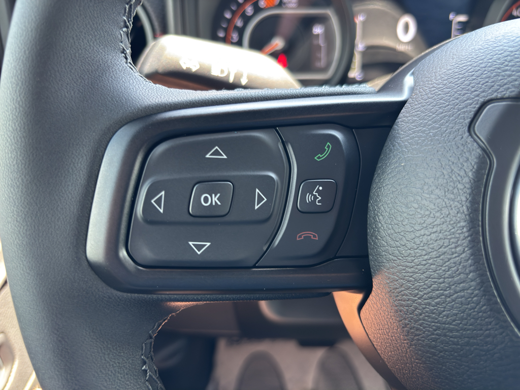 2025 Jeep Wrangler Rubicon photo 37