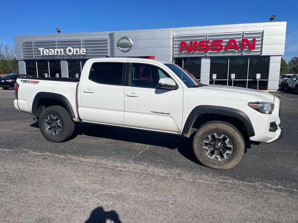 2022 Toyota Tacoma TRD Off Road's photo