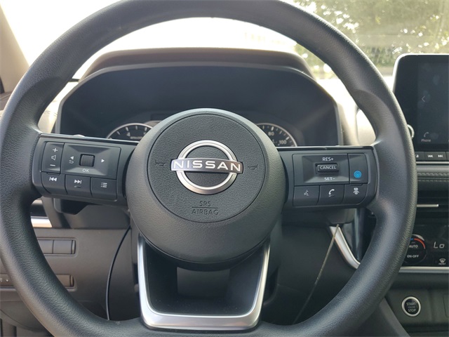 2022 Nissan Rogue SV photo 18