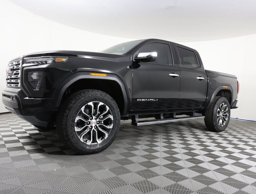 2025 GMC Canyon Denali's photo