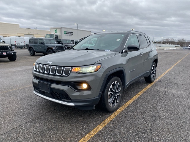 2022 Jeep Compass Limited's photo