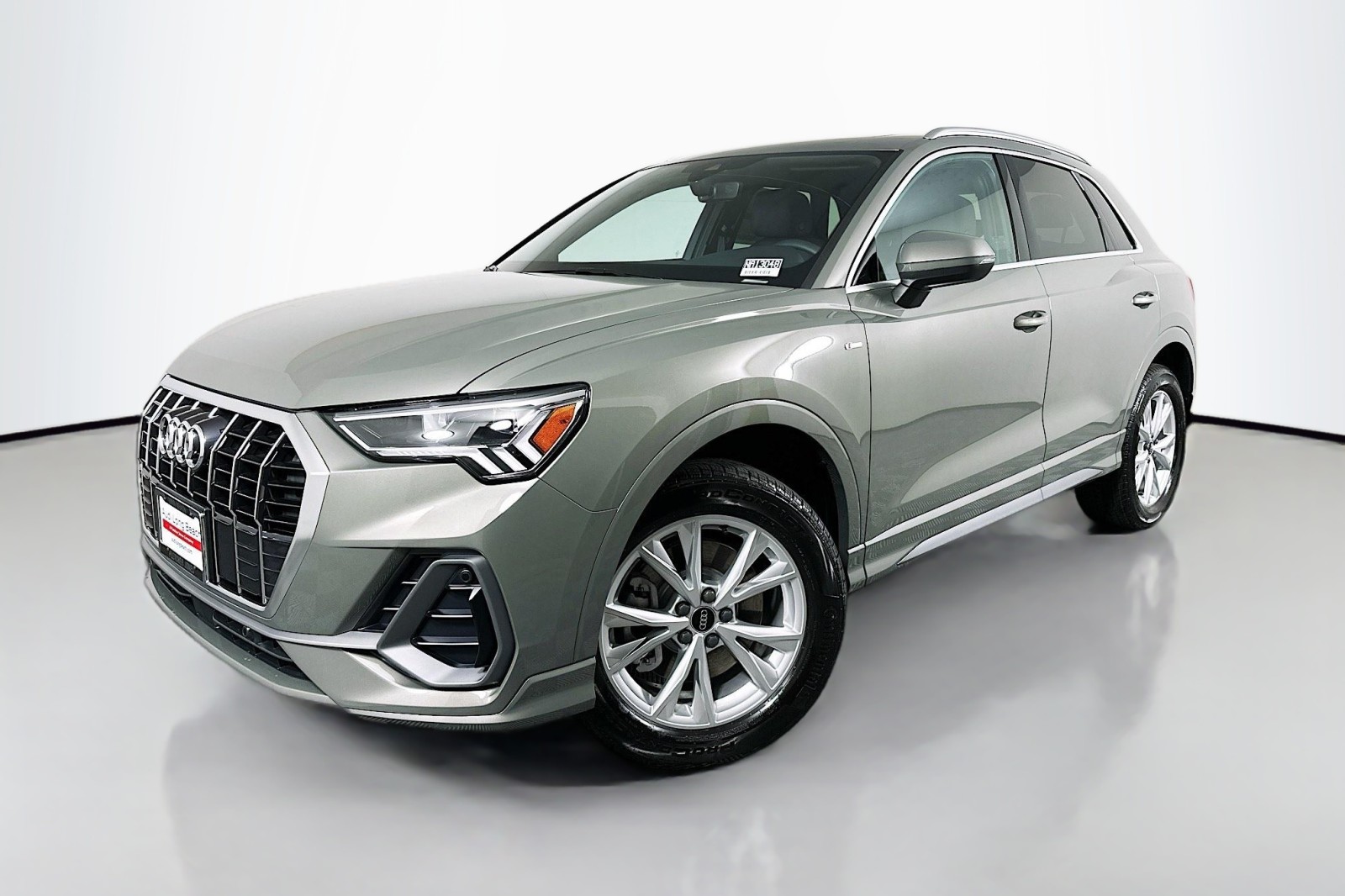 2025 Audi Q3 S Line Premium's photo