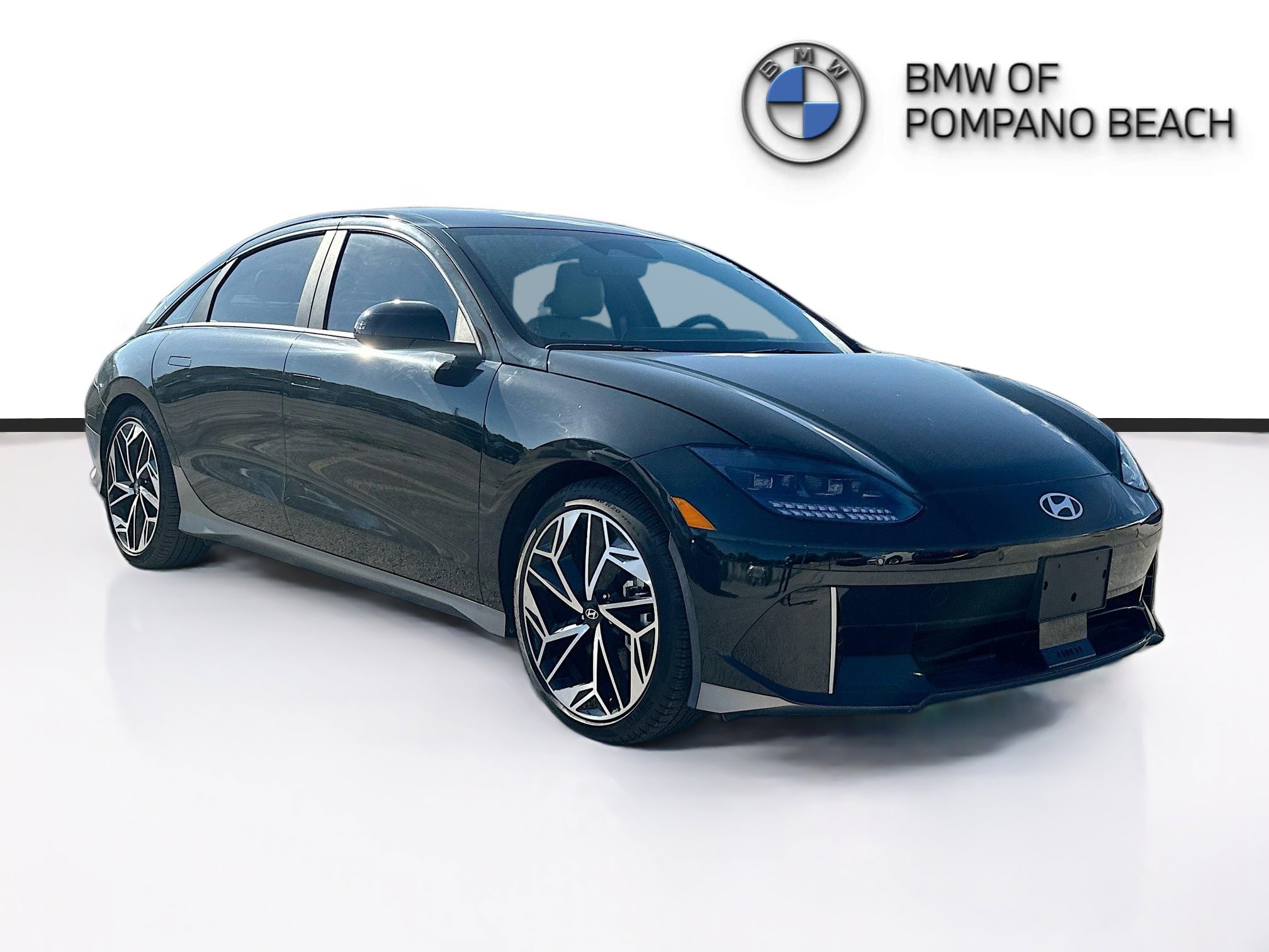 2023 Hyundai IONIQ 6 SEL's photo