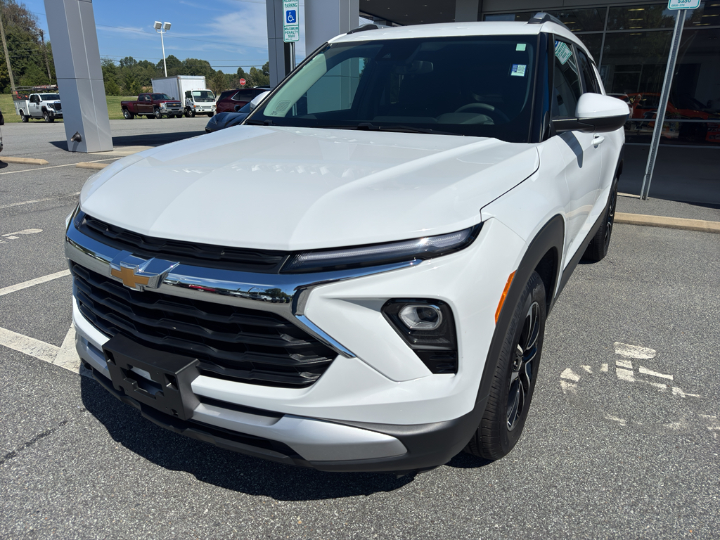 2025 Chevrolet Trailblazer LT's photo