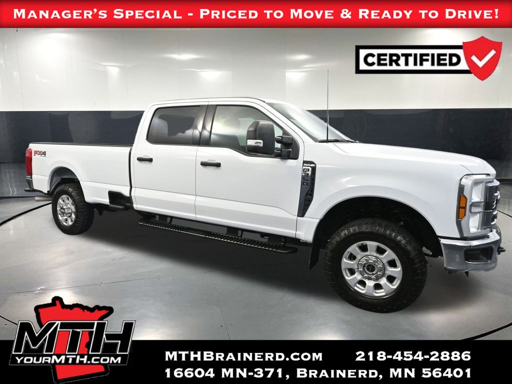 2024 Ford F-350 Super Duty XLT's photo