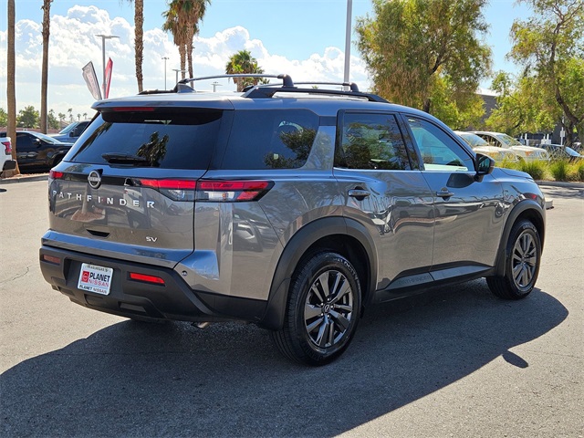 2024 Nissan Pathfinder SV photo 5