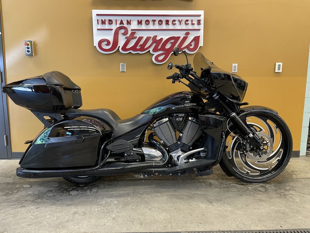 Pre-Owned 2012 Victory Motorcycles Cross Country Tour in Sioux