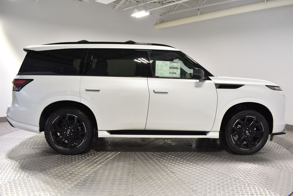 2026 Infiniti QX80 Sensory photo 5