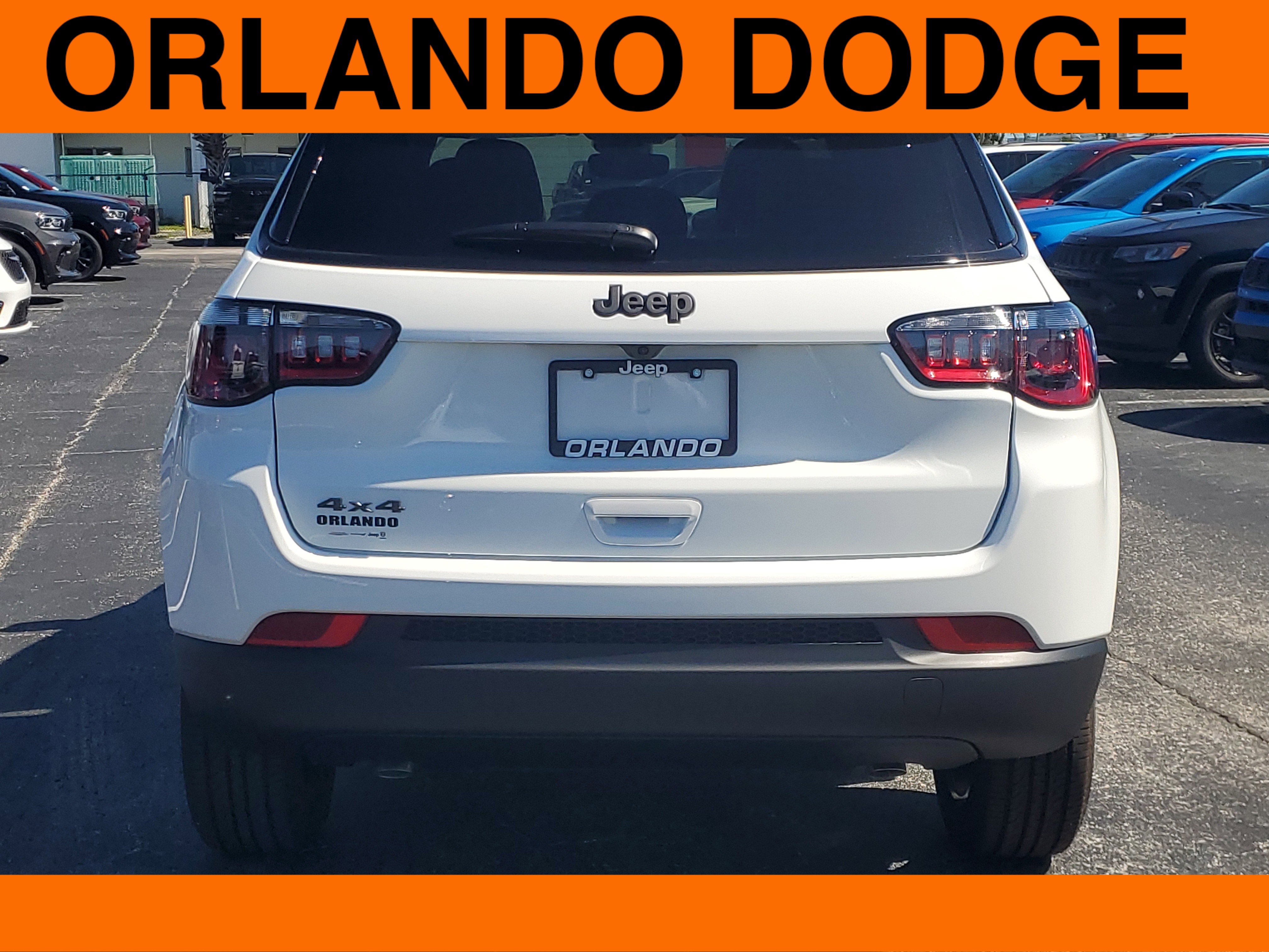 2026 Jeep Compass Latitude Altitude Special Edition photo 4