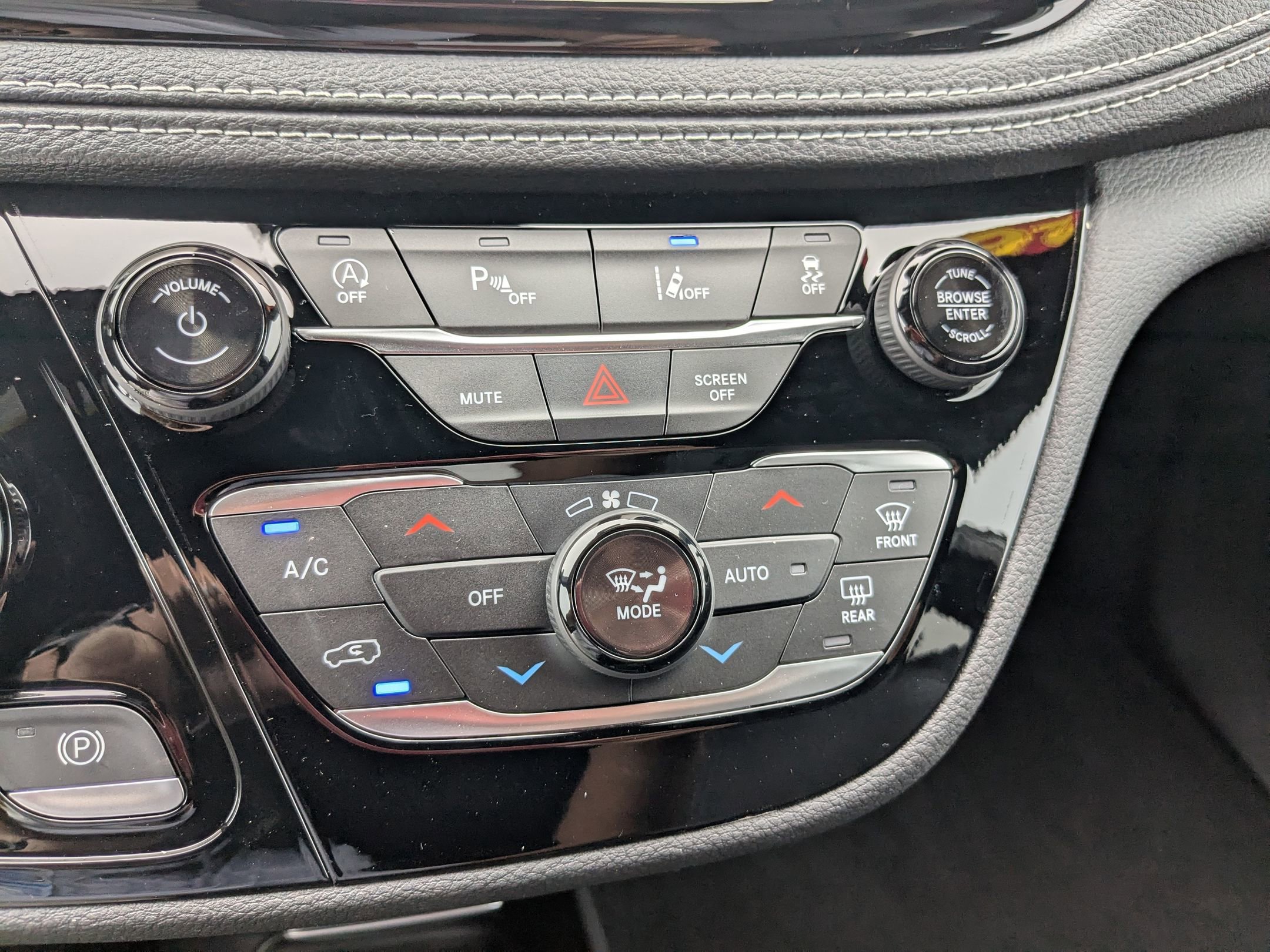 2026 Chrysler Pacifica photo 20