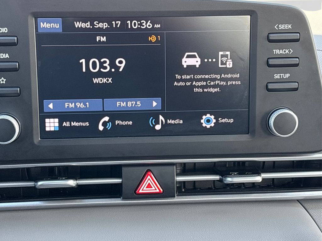2024 Hyundai Elantra SE photo 15