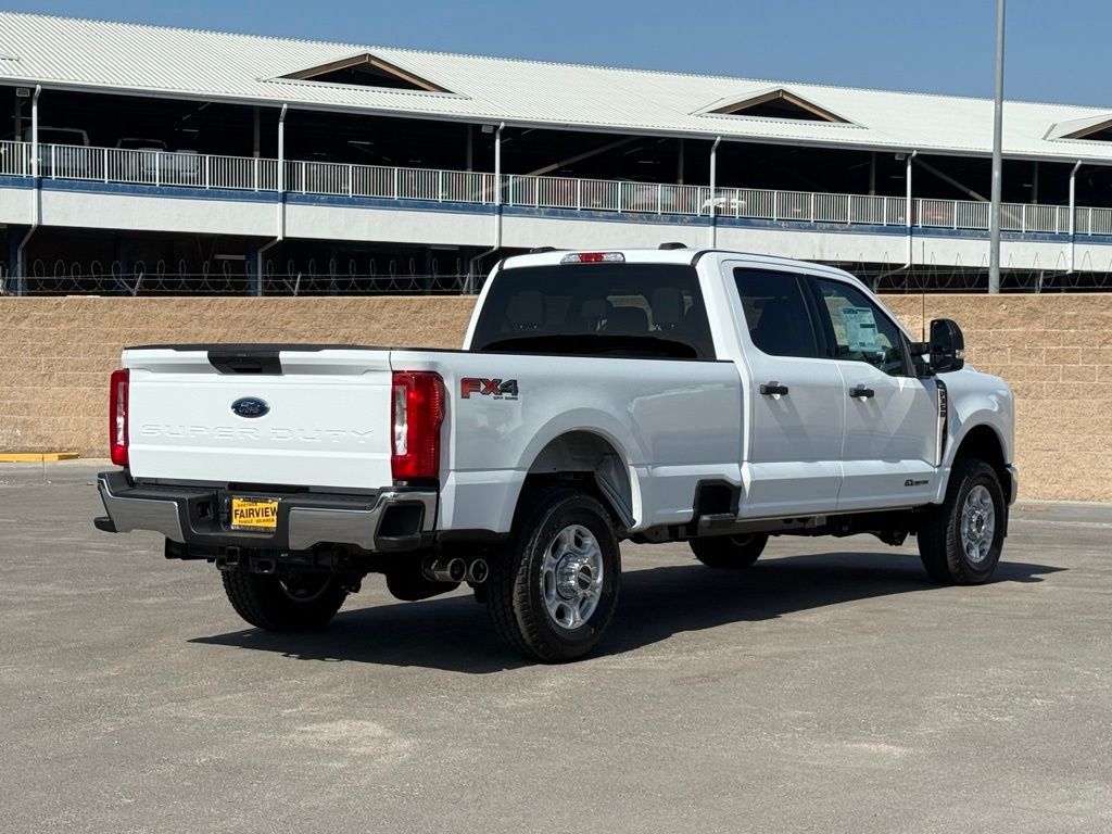 2026 Ford F-350 XLT photo 4
