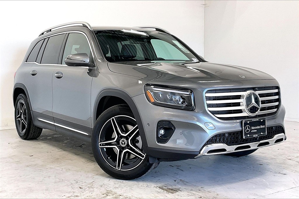 2026 Mercedes-Benz GLB GLB 250's photo