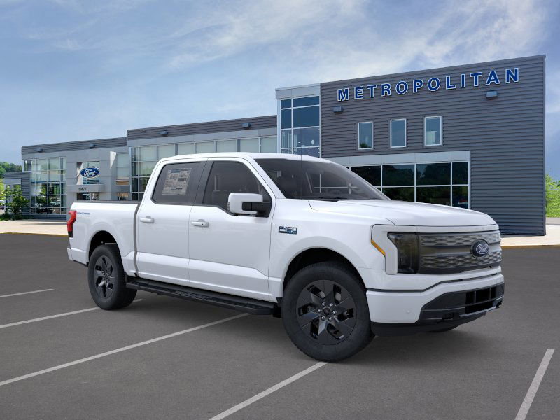2025 Ford F-150 Lightning Lariat photo 7