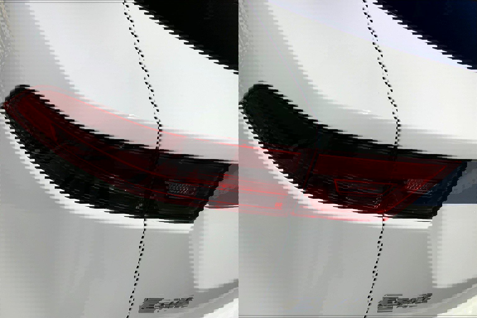 2018 Jaguar E-PACE S photo 26