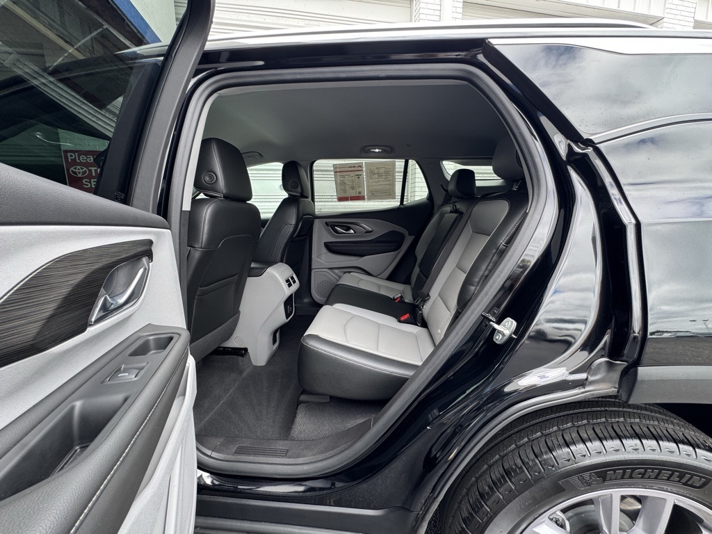 2024 Gmc Terrain SLT photo 12