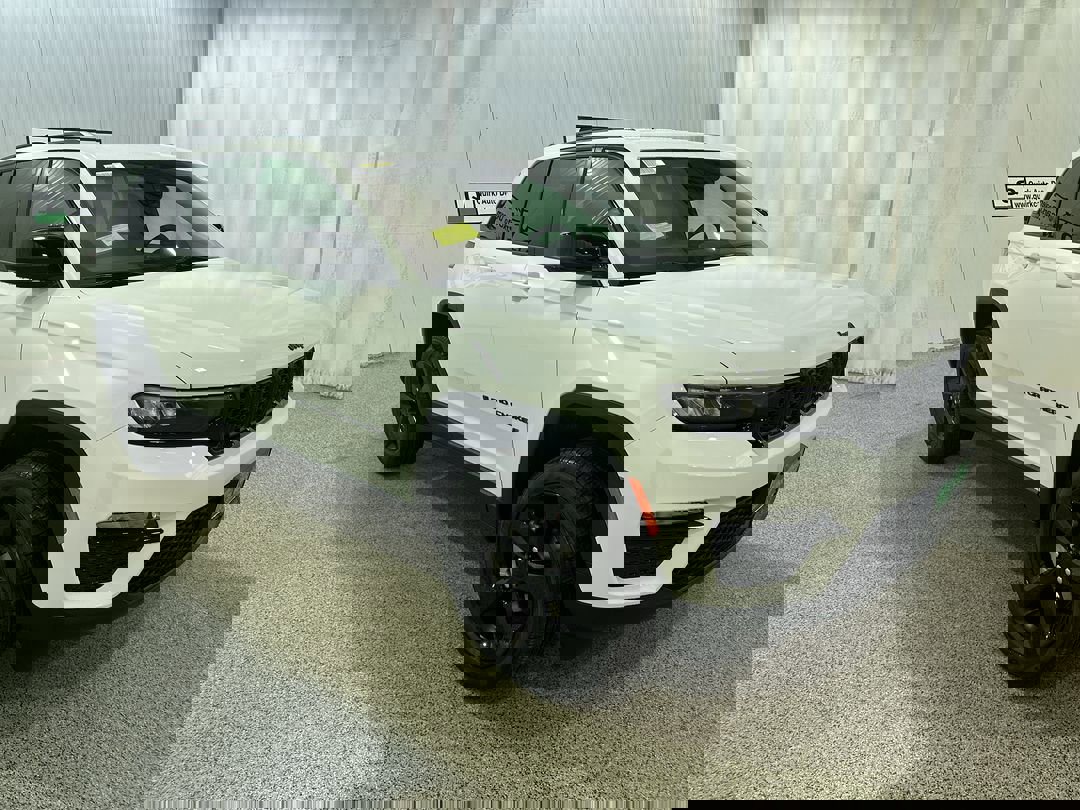 2025 Jeep Grand Cherokee Limited's photo