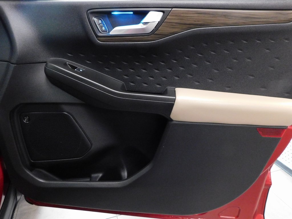 2020 Ford Escape Titanium photo 50