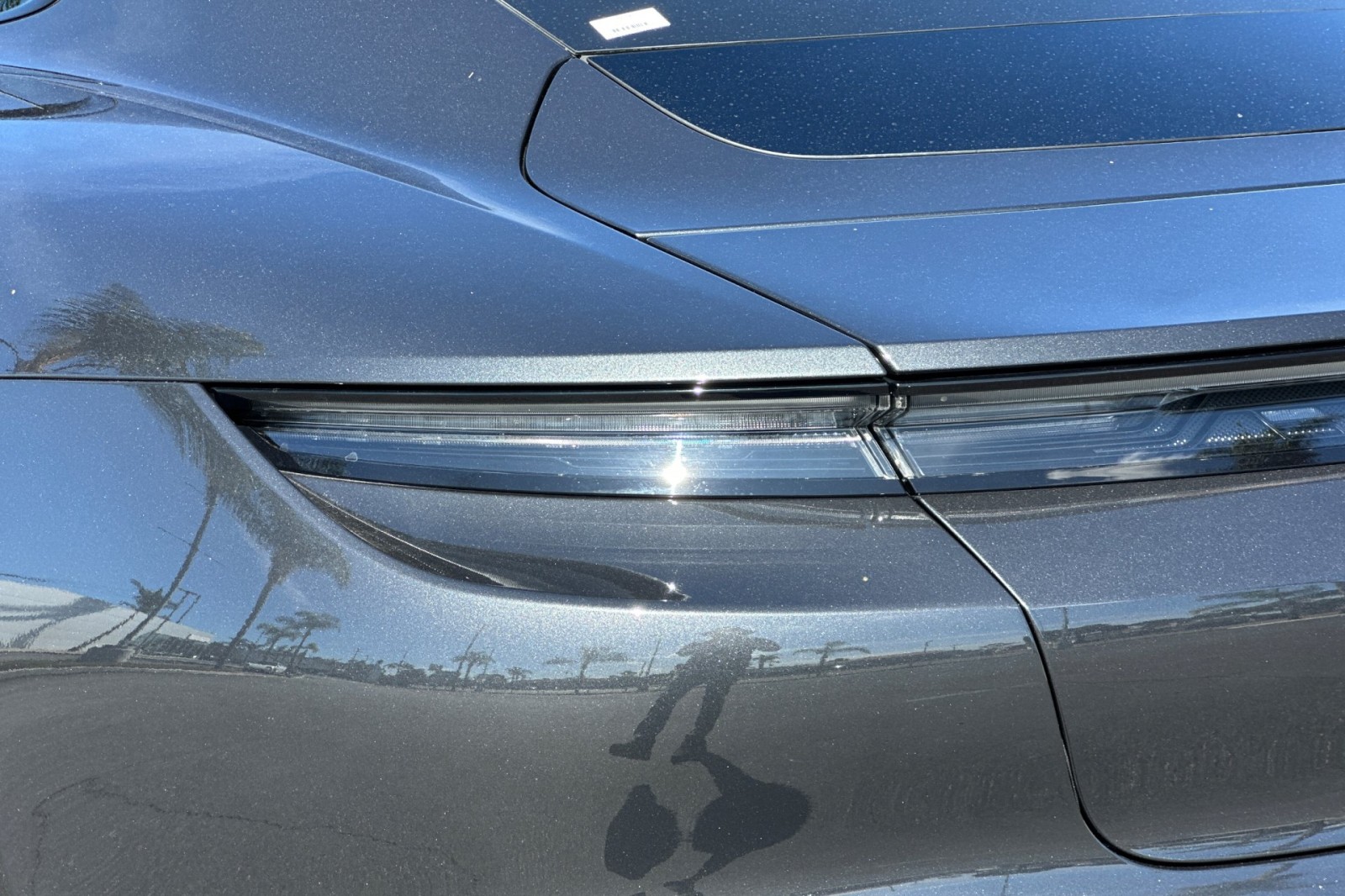 2023 Porsche Taycan photo 32
