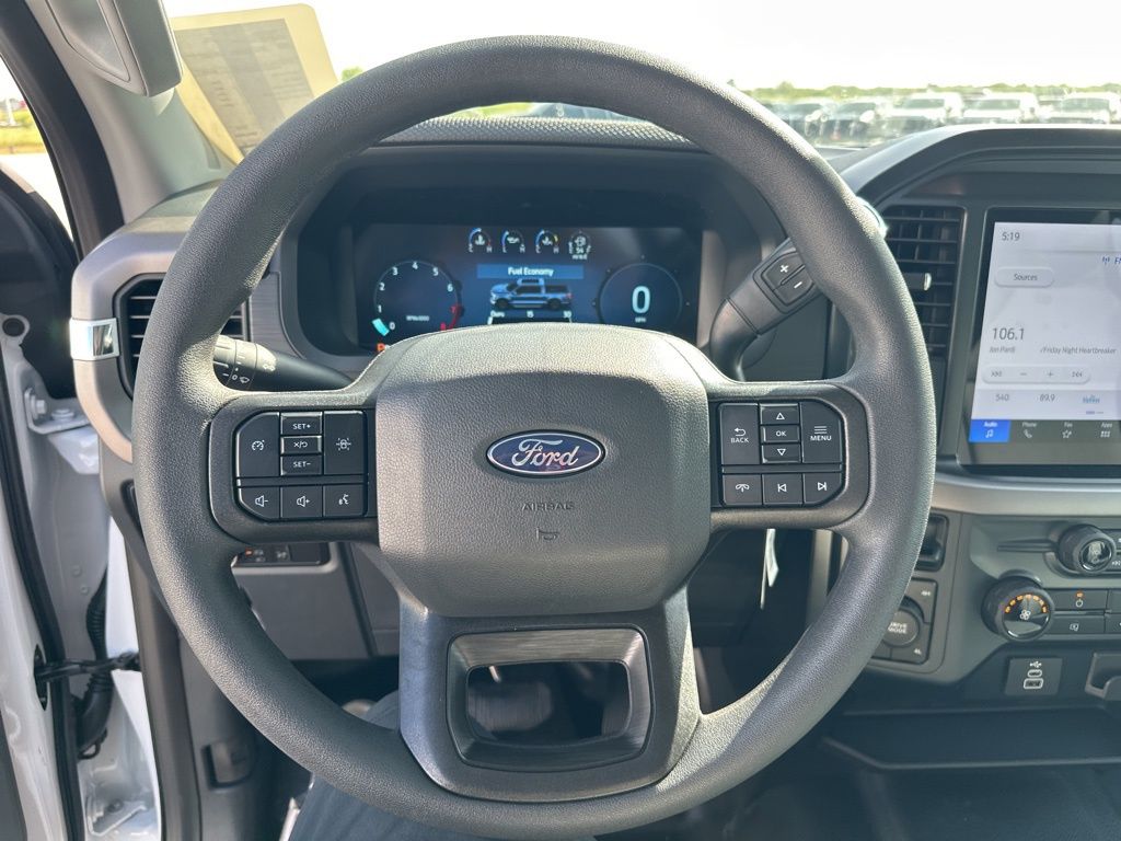 2025 Ford F-150 XL photo 17