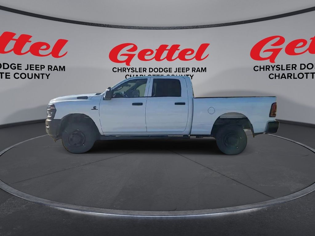 2026 Ram 2500 Tradesman photo 4