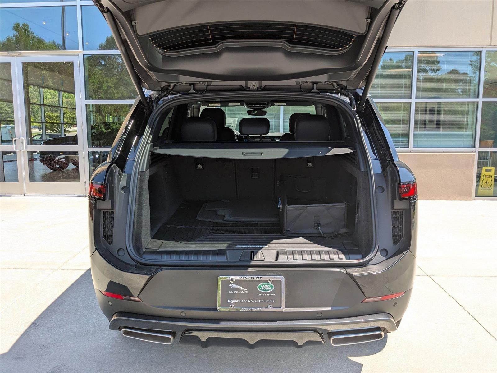 2025 Land Rover Range Rover Sport P360 S photo 25