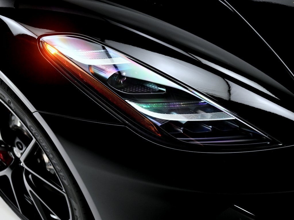 2025 Lotus Emira Base photo 24
