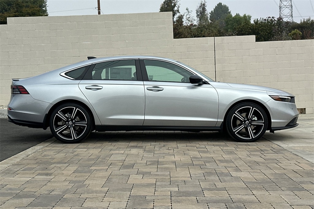 2025 Honda Accord Hybrid Sport photo 3