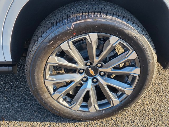 2026 Chevrolet Tahoe High Country photo 4