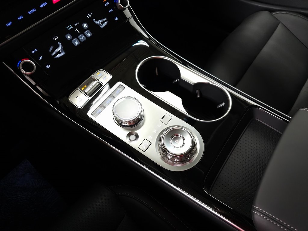 2026 Genesis GV70 2.5T photo 22