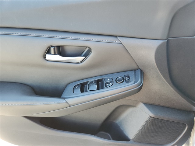 2021 Nissan Sentra SV photo 28