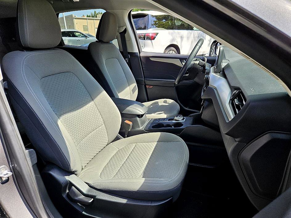 2021 Ford Escape SE photo 15
