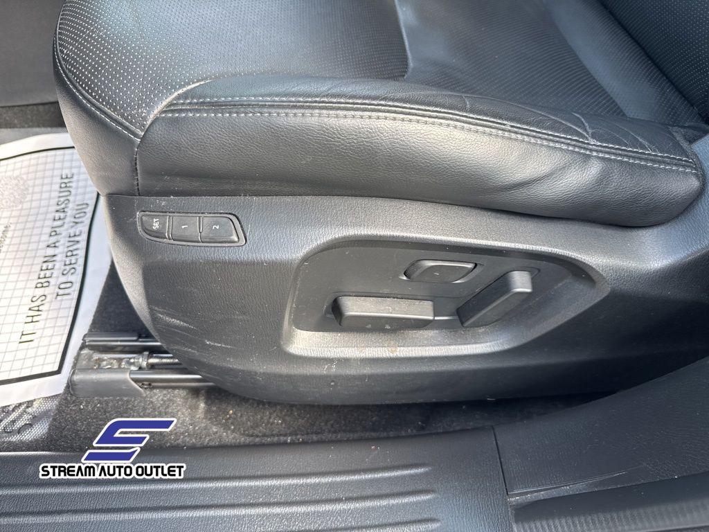 2023 Mazda CX-9 Touring photo 17