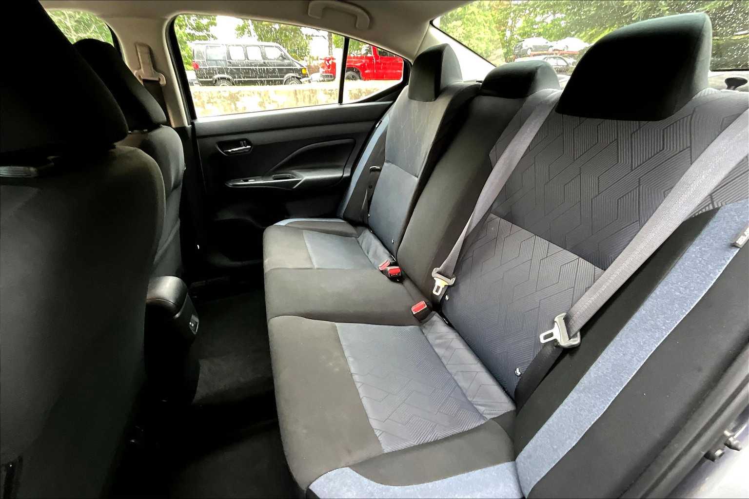 2024 Nissan Versa SV photo 18