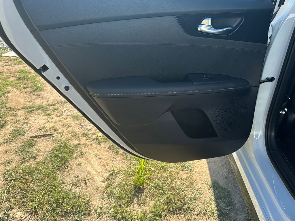 2024 Kia Forte GT-Line photo 21