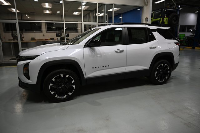 2026 Chevrolet Equinox RS photo 4