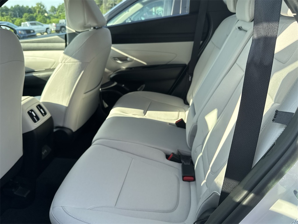 2025 Hyundai Tucson SEL photo 25