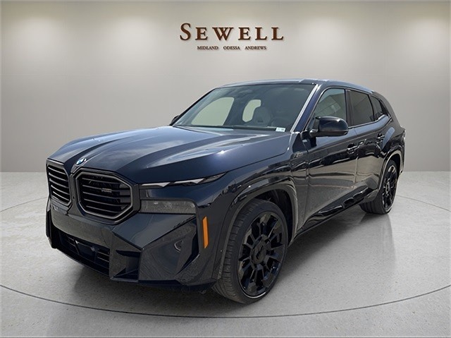 2025 BMW XM Base