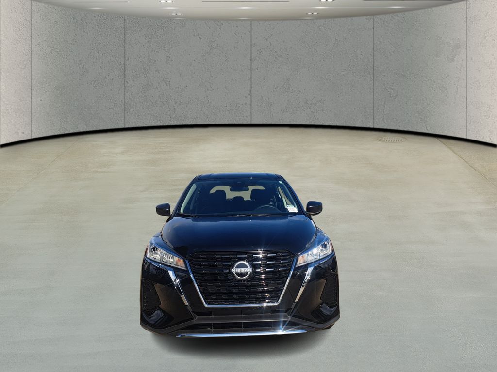 2024 Nissan Kicks S photo 3