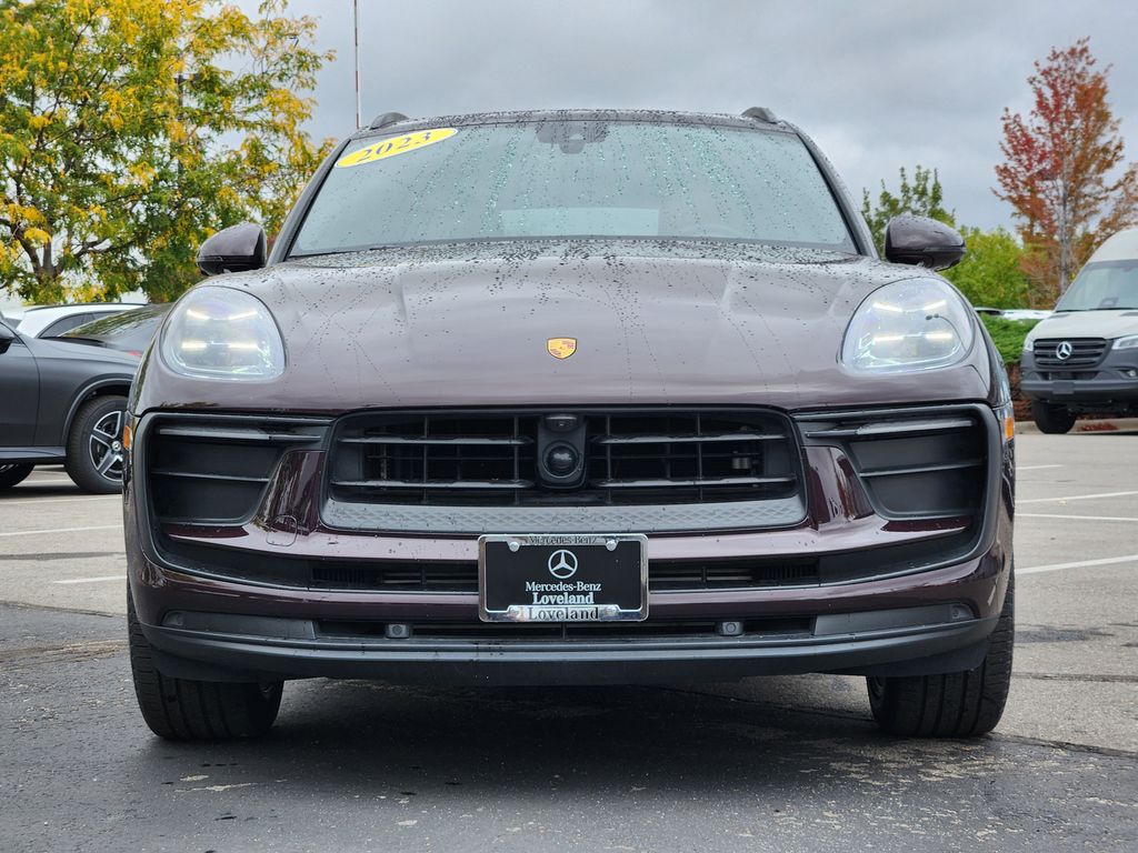 2023 Porsche Macan Base photo 2