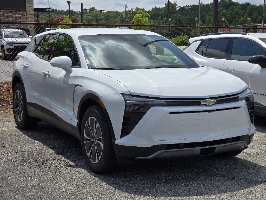 2025 Chevrolet Blazer EV photo 4